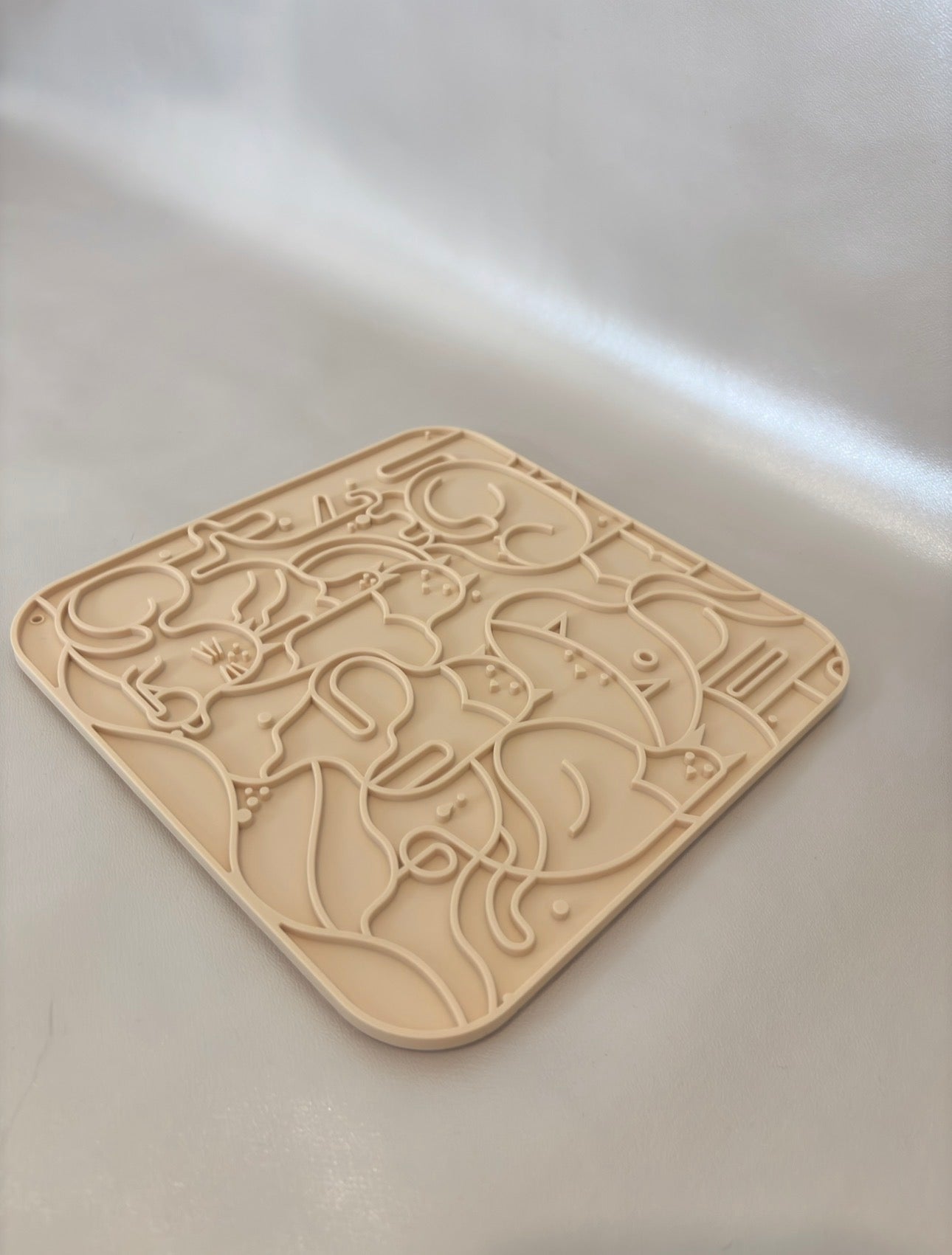 Licki – Le tapis de léchage